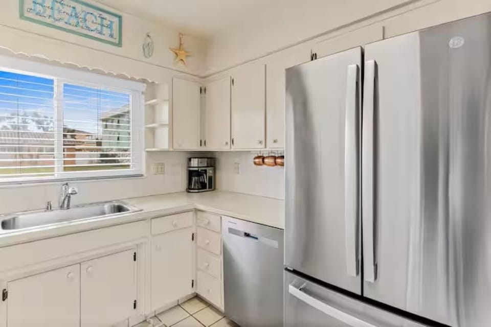 Fully appointed kitchen 