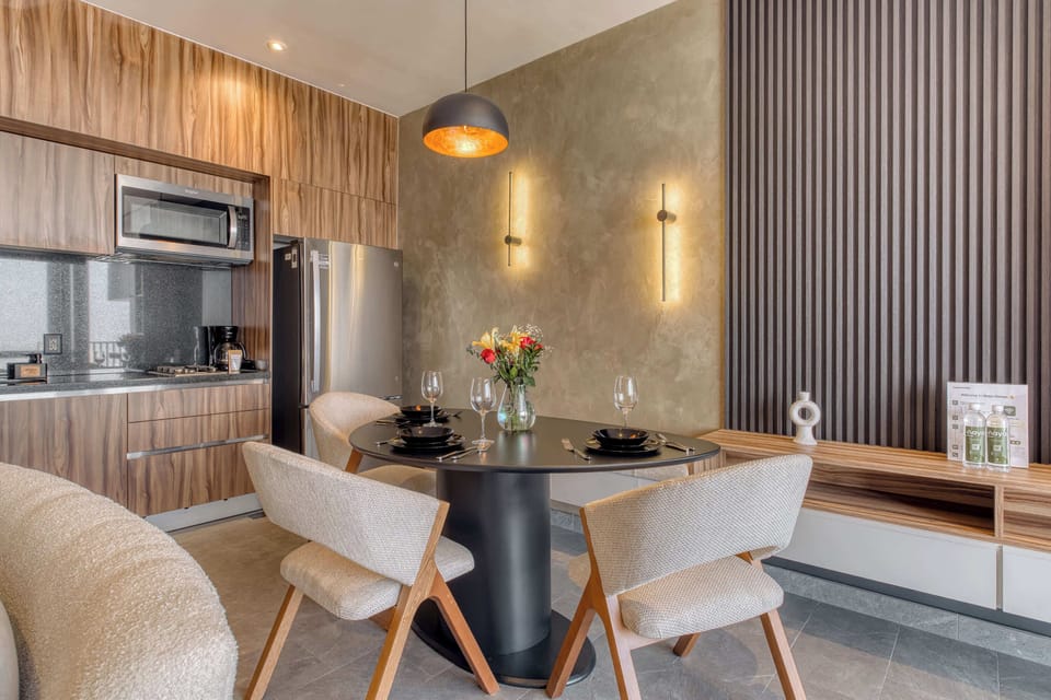 Studio, 1 Queen Bed, Kitchen, City View (Be Grand Reforma 3605) | Private kitchen