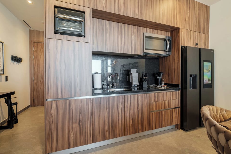 Apartment, 1 King Bed, Balcony, City View (Be Grand Reforma 2705) | Private kitchen