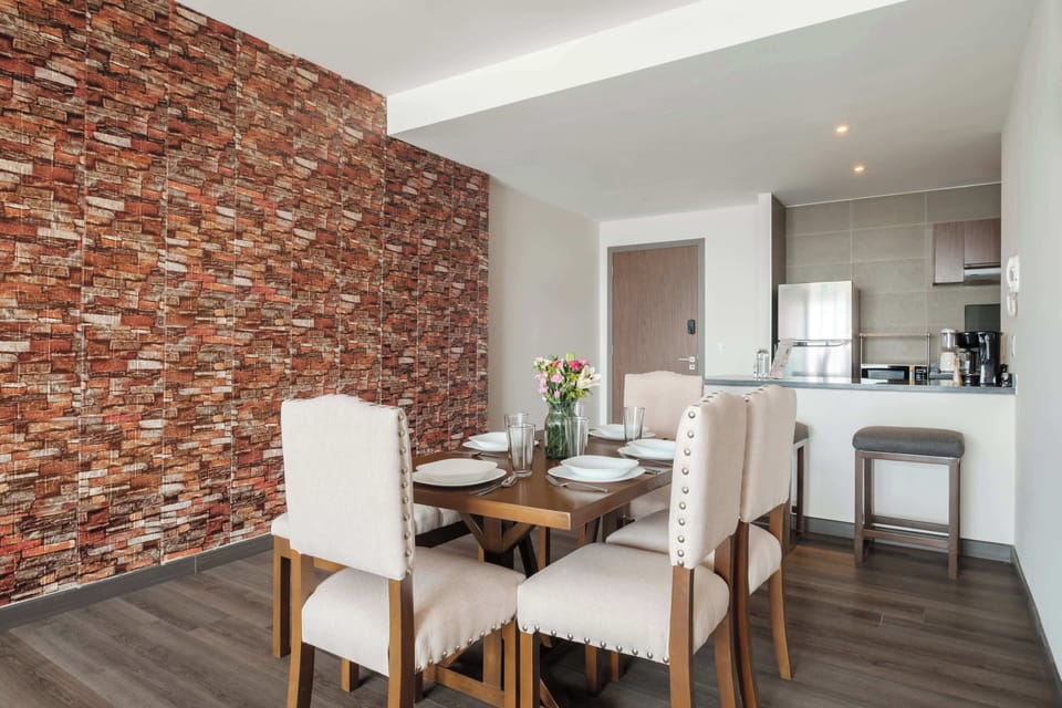 Apartment, 1 Queen Bed with Sofa bed, Kitchen, City View (Be Grand Alto Polanco T2 2505) | Dining