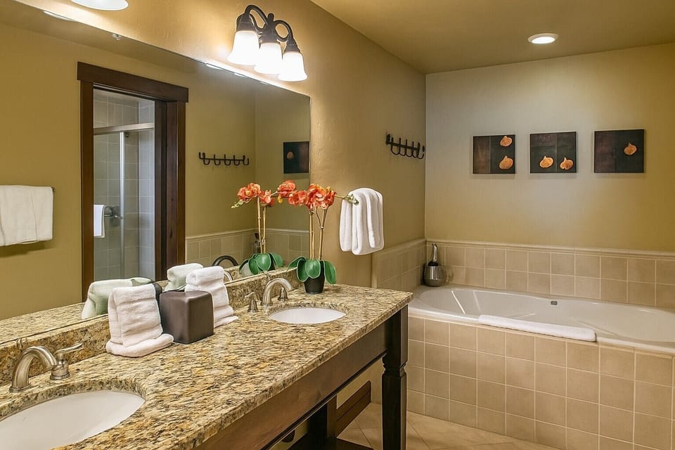 Spacious Counters in Master Bathroom and deep jetted tub