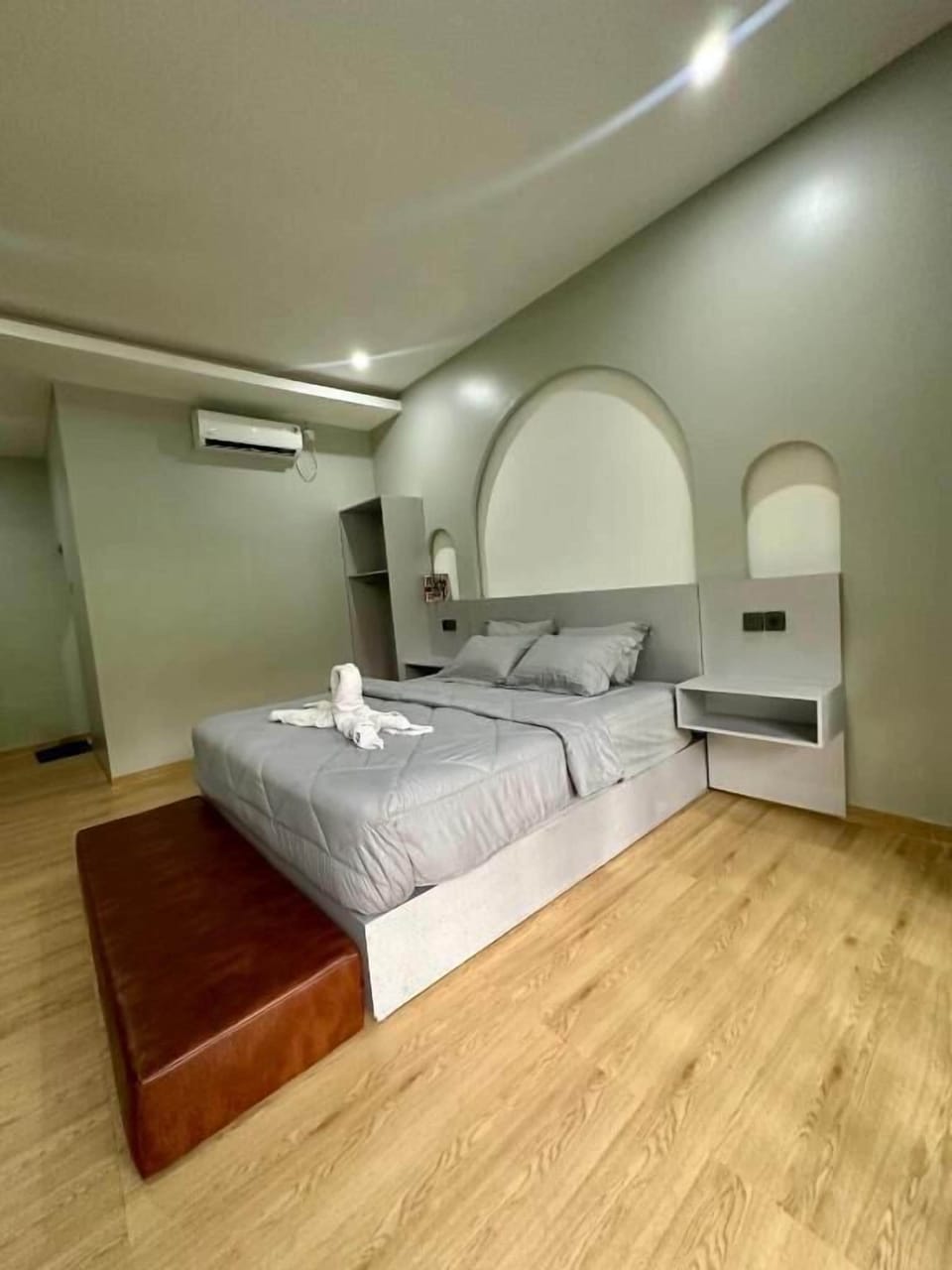 Family Room, 3 Bedrooms, Garden View | Desk, free WiFi, bed sheets