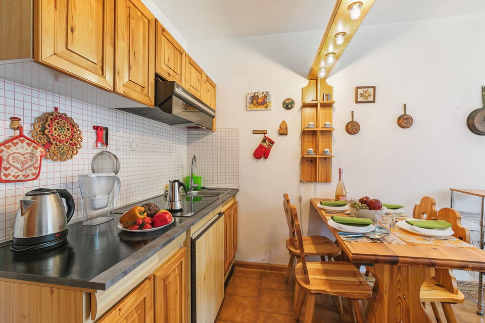 Kitchen and dining area