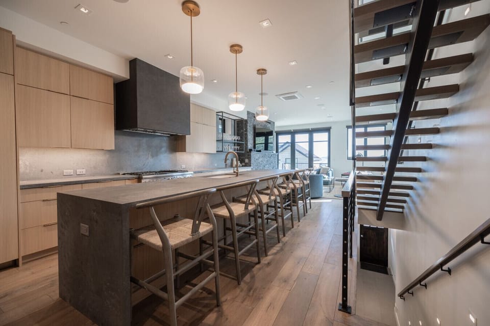 Luxury Kitchen • Perfect for Hosting