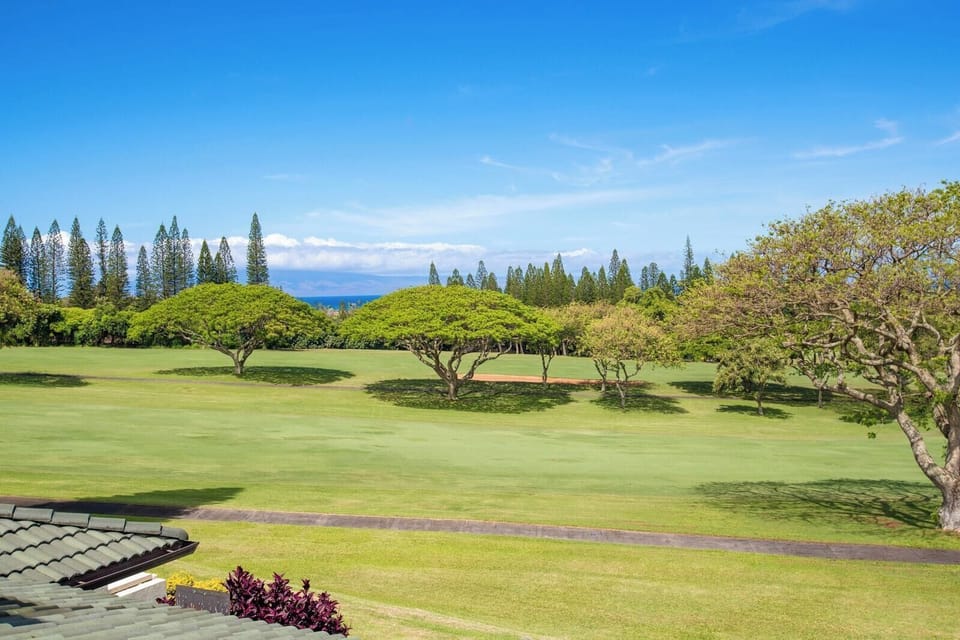 From your lanai to the horizon, nothing but quiet fairways and tropical tranquility KGV-16T4