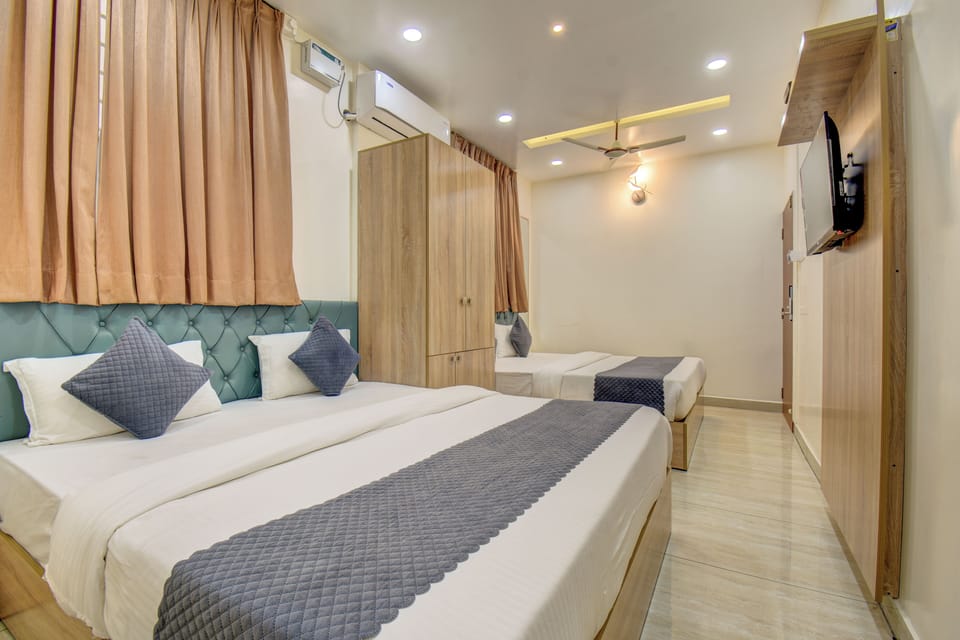 Family Quadruple Room | Desk, blackout drapes, iron/ironing board, free WiFi