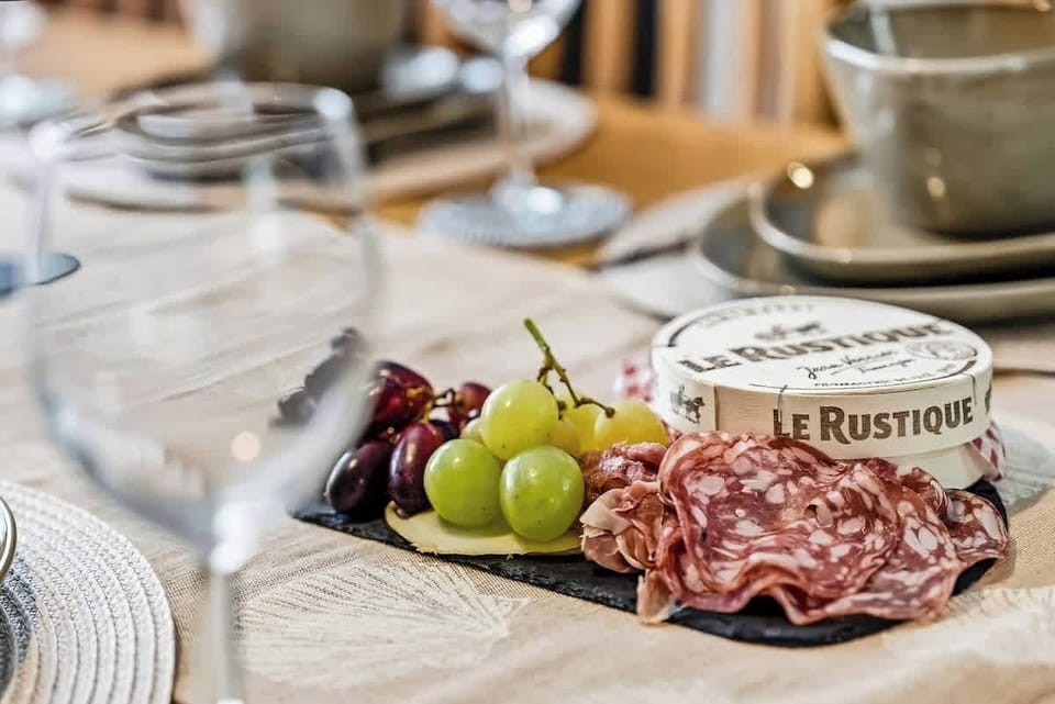 Dining Area at Blue Puffin Stays Short Lets & Serviced Accommodation 
