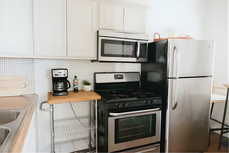 Microwave + oven combo for effortless meals