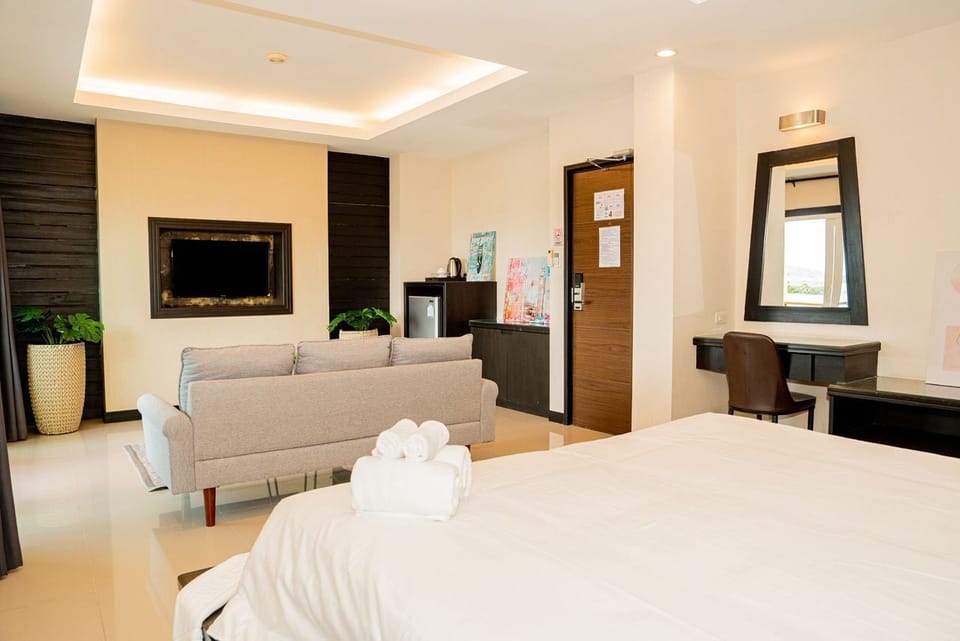 Deluxe Double Room | Desk, soundproofing, free WiFi