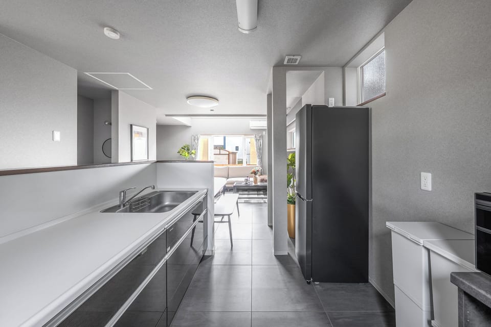 Fridge, microwave, stovetop, electric kettle