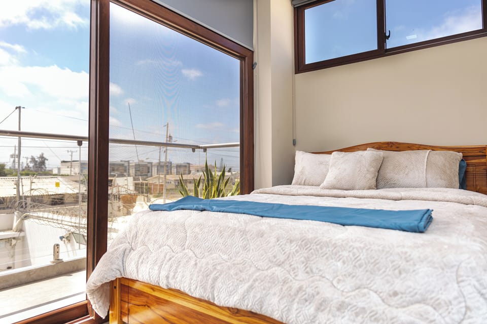 Deluxe Room | Desk, laptop workspace, WiFi (free)