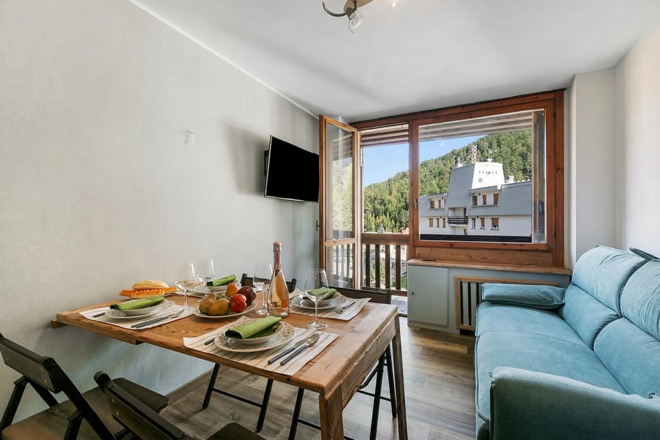 Living and dining room