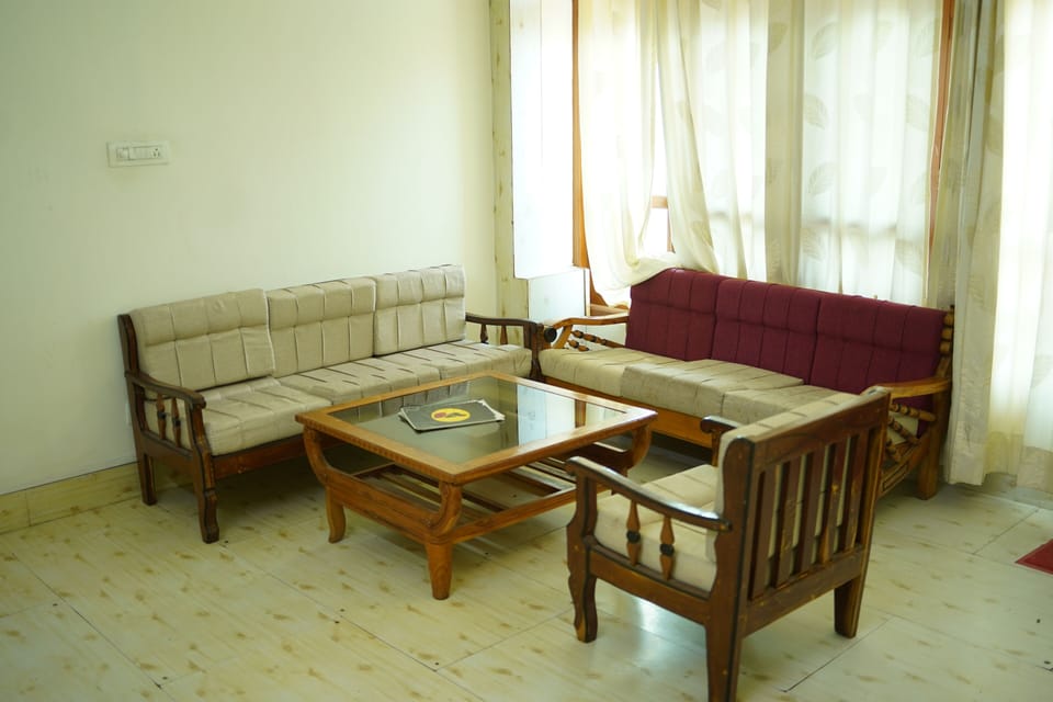 Royal Studio Suite | Living area