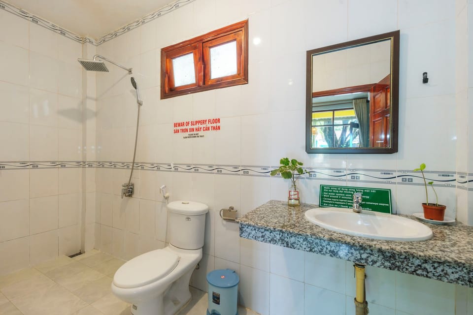 Bungalow, Pool View | Free WiFi