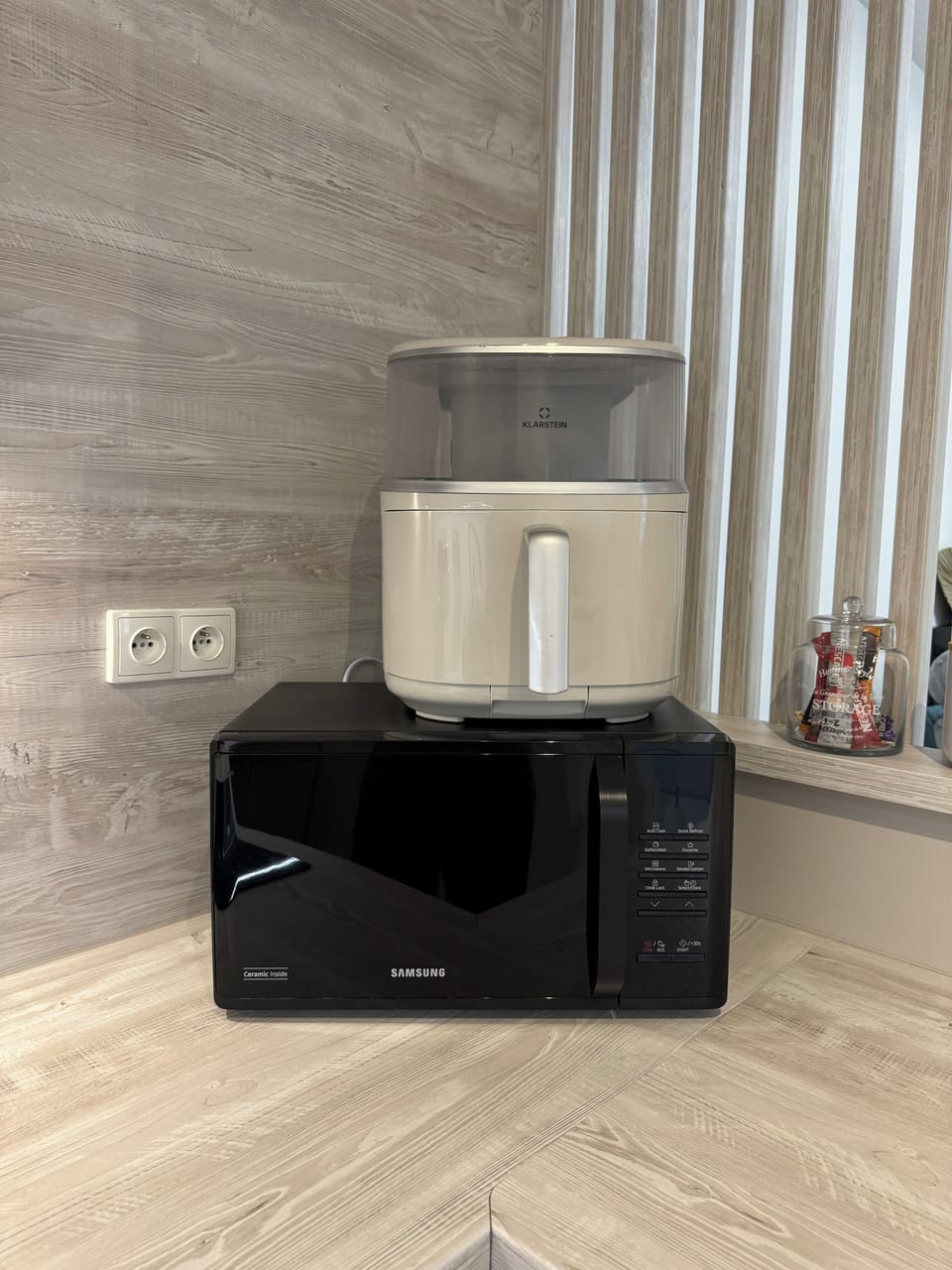 Microwave