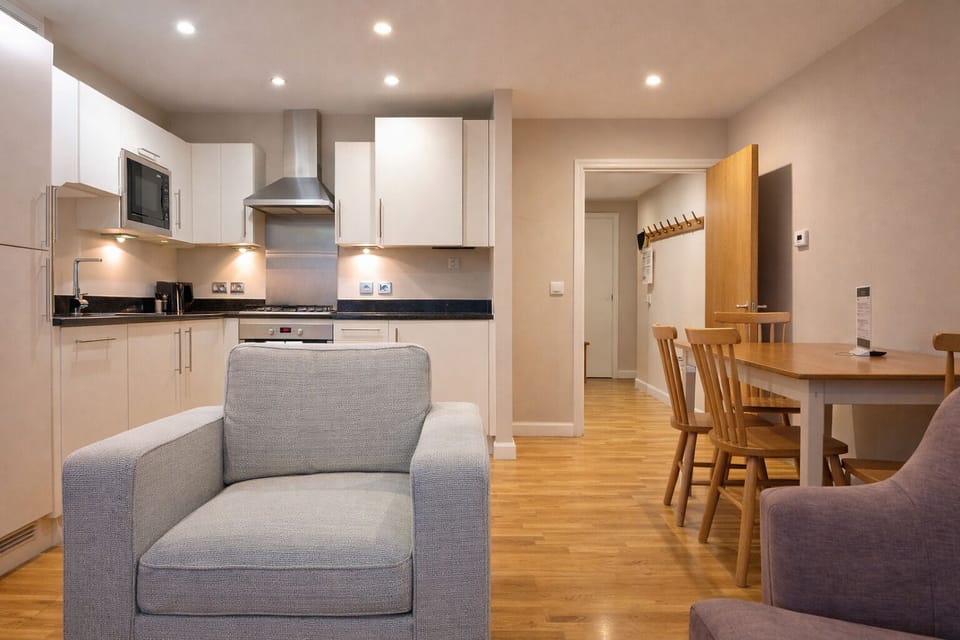 Apartment, Non Smoking, Kitchen | Living area