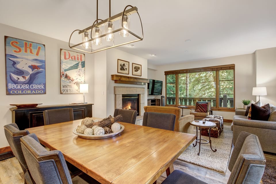 Condo, 2 Bedrooms | Dining