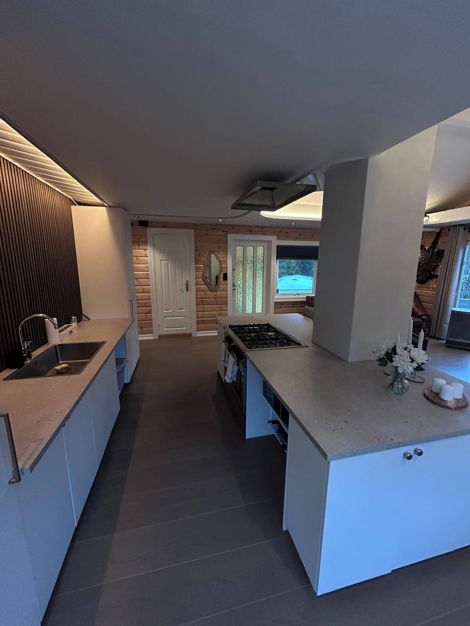 House, 4 Bedrooms, Smoking, Balcony | Private kitchen