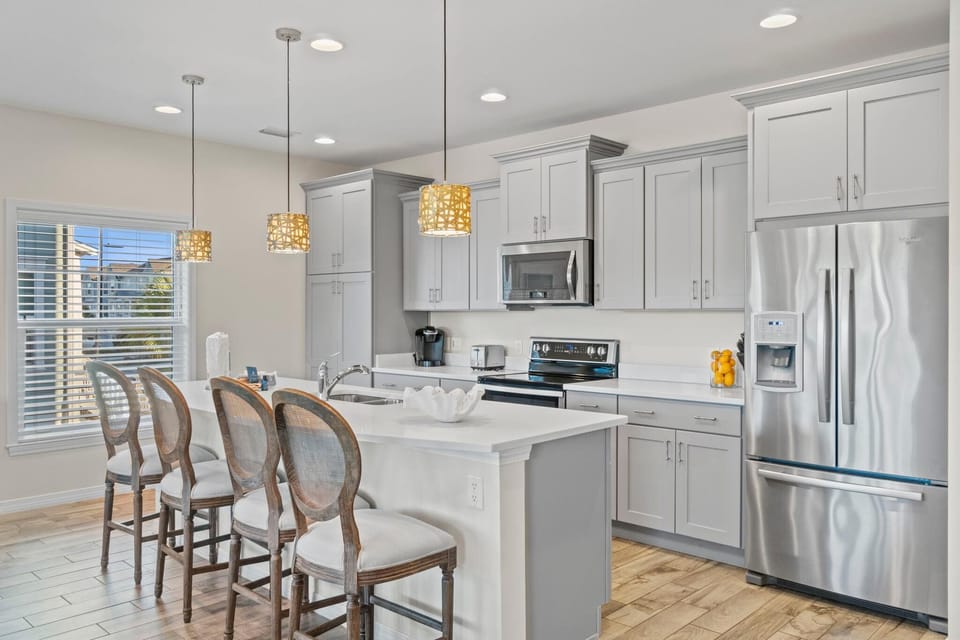 House, Multiple Beds (Gone Gulfing - Isle Be Chillin at Los) | Private kitchen | Oven, toaster