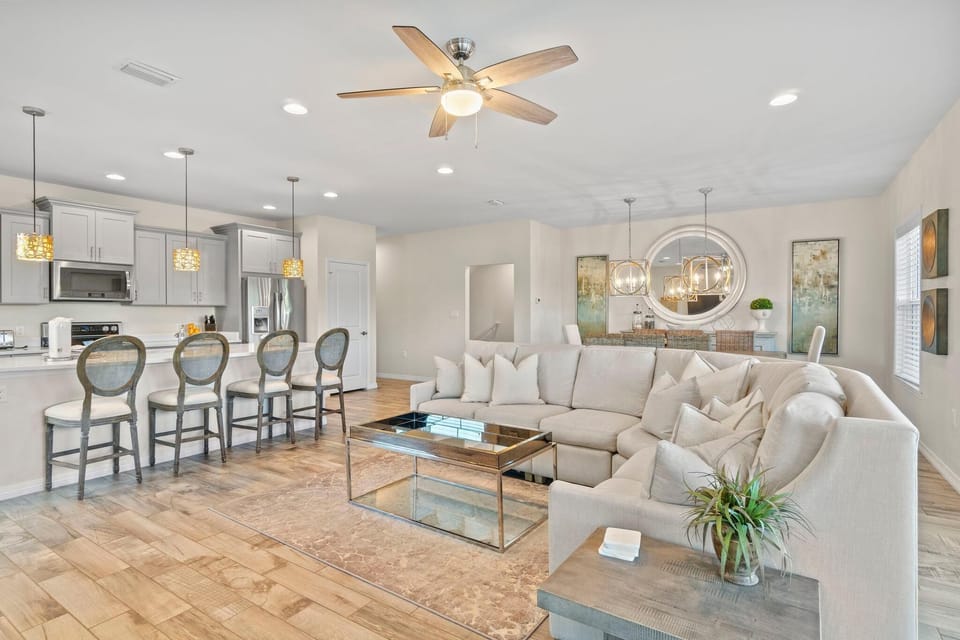 House, Multiple Beds (Gone Gulfing - Isle Be Chillin at Los) | Living area
