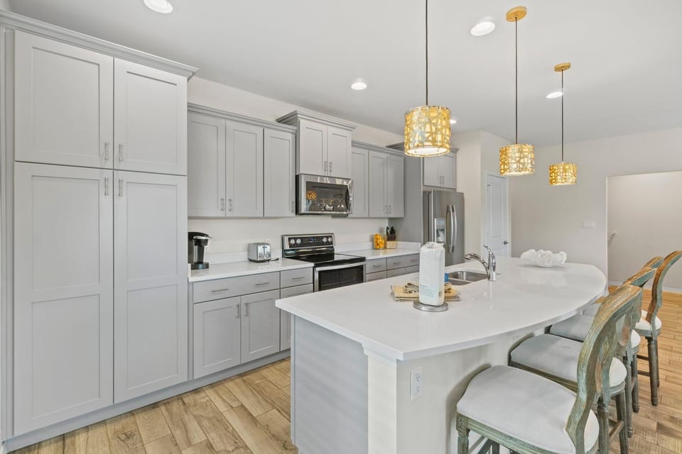 House, Multiple Beds (Gone Gulfing - Isle Be Chillin at Los) | Private kitchen | Oven, toaster