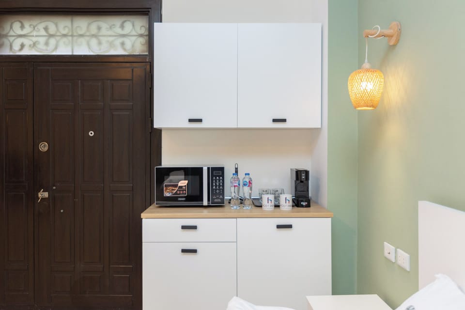 Comfort Studio, City View | Private kitchenette | Espresso maker, coffee/tea maker, electric kettle