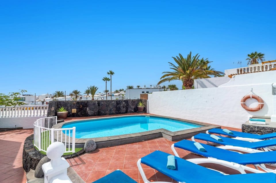 Villa Via Mare image