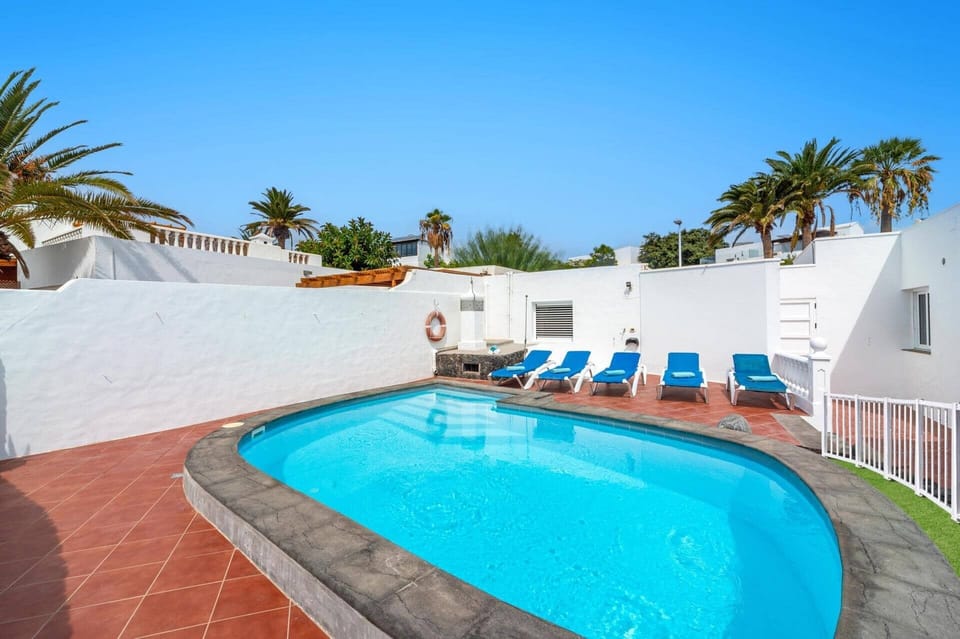 Villa Via Mare image