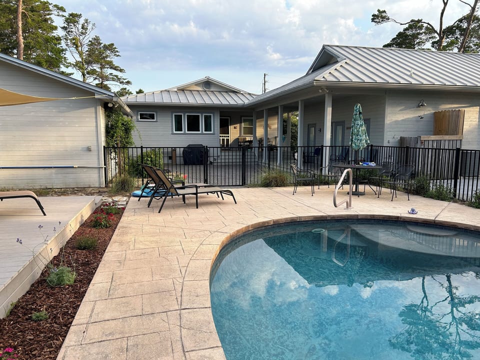 Pool area