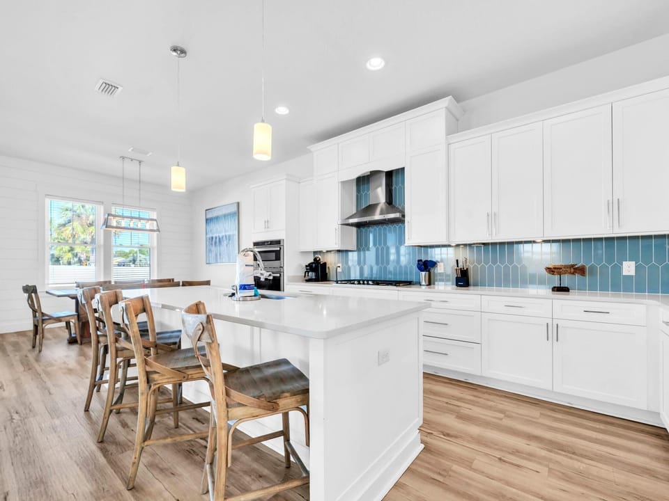 House, Multiple Beds (Salty Blue) | Private kitchen | Oven, toaster
