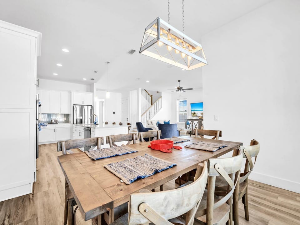 House, Multiple Beds (Salty Blue) | Dining
