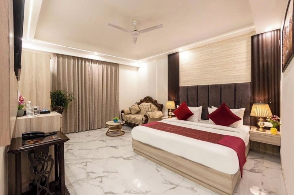 Executive Double Room | Egyptian cotton sheets, premium bedding, memory foam beds, desk