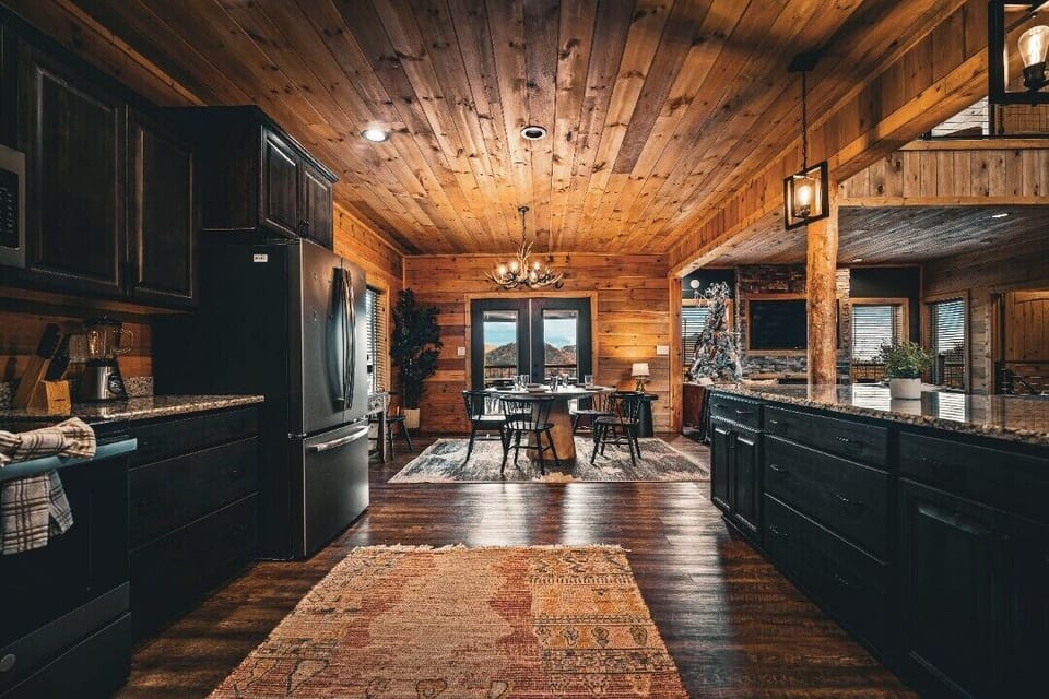 Plenty of kitchen and island space to entertain!