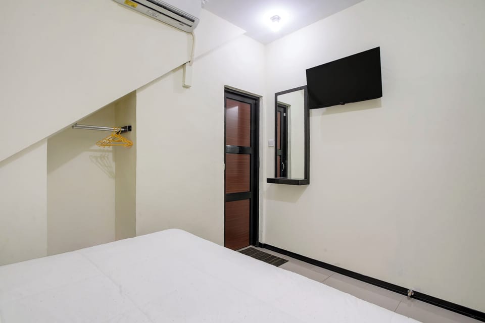 Standard Double Room | Premium bedding, WiFi (free), bed sheets