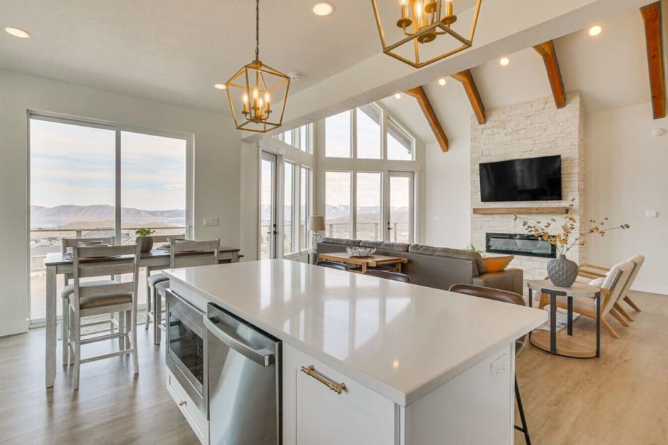 Gourmet Kitchen | Quartz Island, Modern Appliances & Mountain View Dining