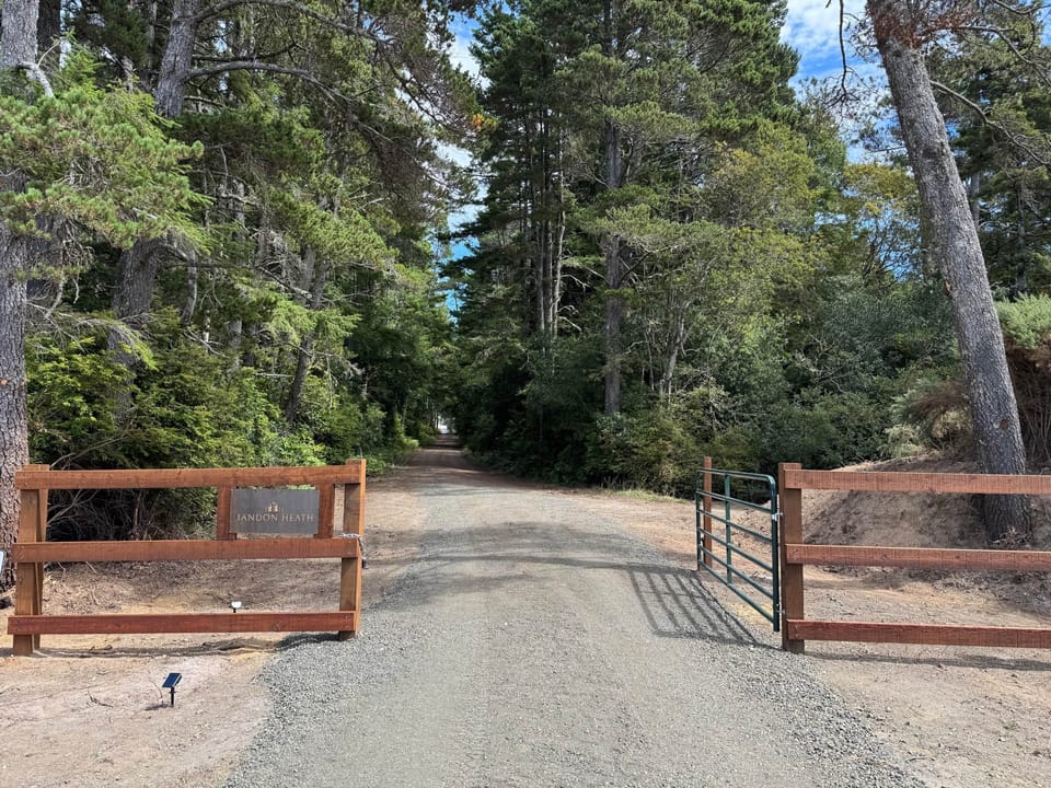 Private access from resort road