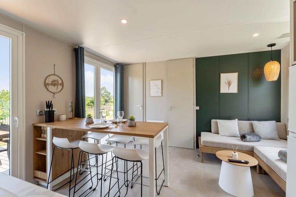 Camping Papillon Bouillon - Vakantiehuis Familie 15 - Dining room