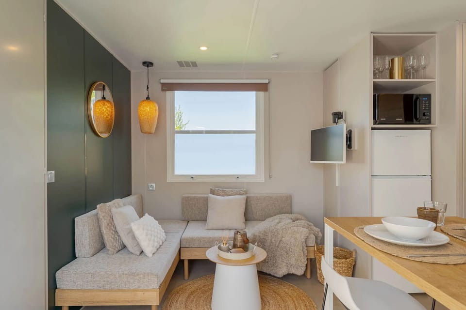 Camping Papillon Kinrooi – La Casetta - Living room