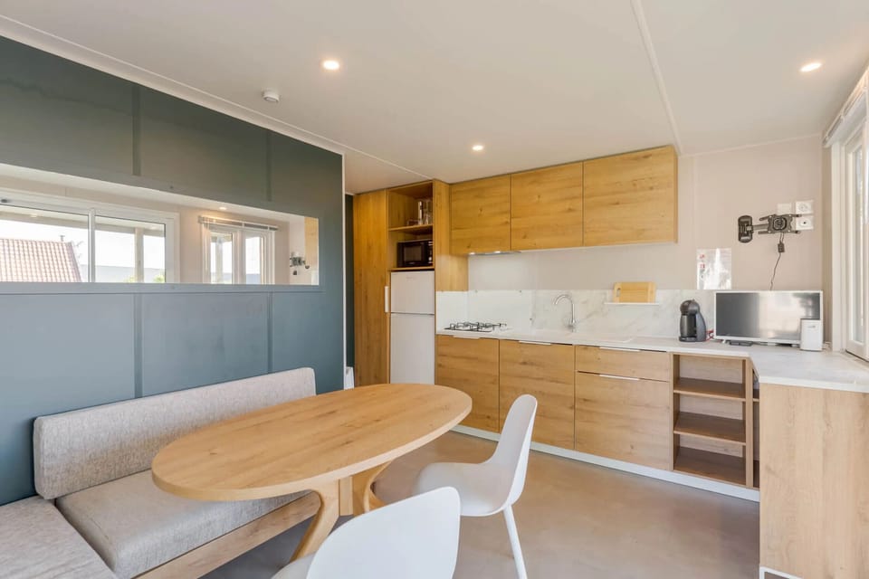Camping Papillon Kinrooi – 138 - Dining room