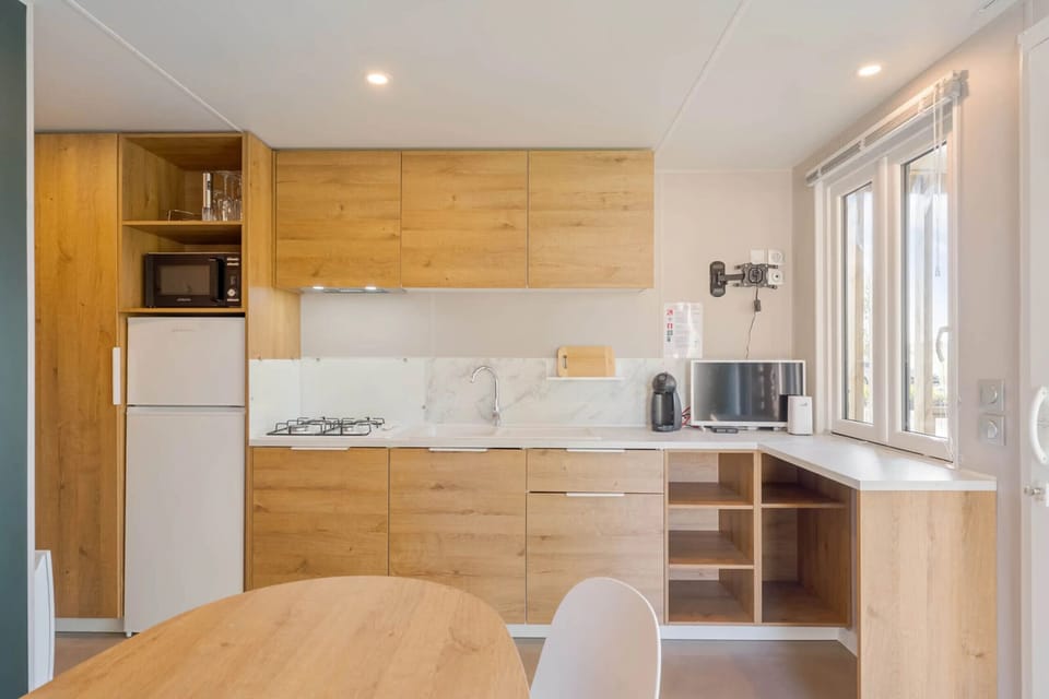 Camping Papillon Kinrooi – 138 - Kitchen