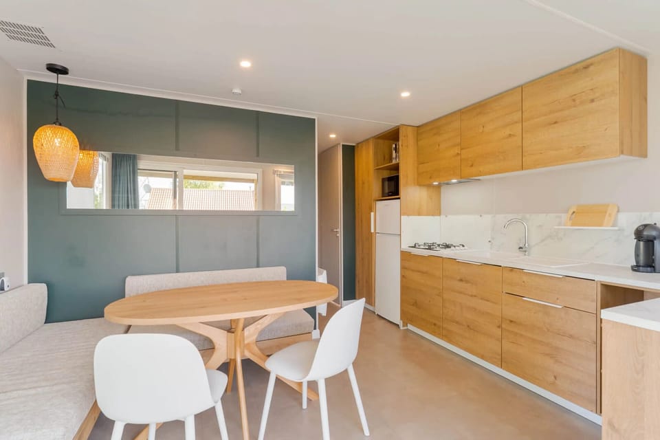 Camping Papillon Kinrooi – 138  - Dining room