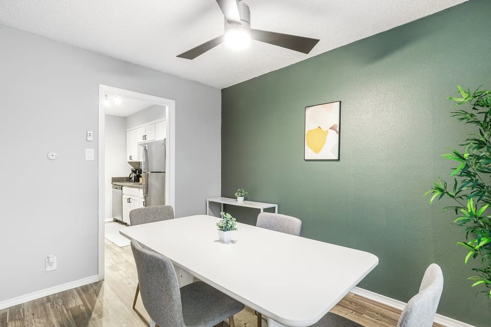 Bright and cozy dining space ideal for meals before heading to AT&T Stadium or enjoying a relaxed dinner after events. Perfect for couples, families, or small groups.