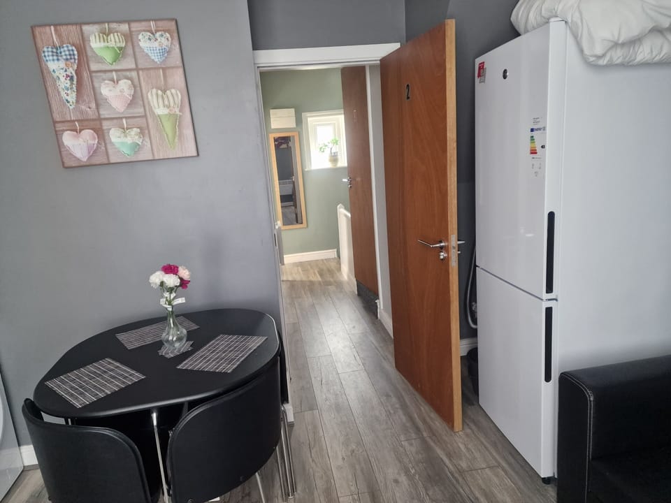 Apartment, 2 Bedrooms | Interior
