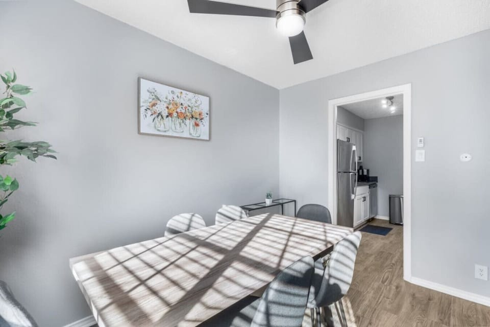 Bright and cozy dining space ideal for meals before heading to AT&T Stadium or enjoying a relaxed dinner after events. Perfect for couples, families, or small groups.