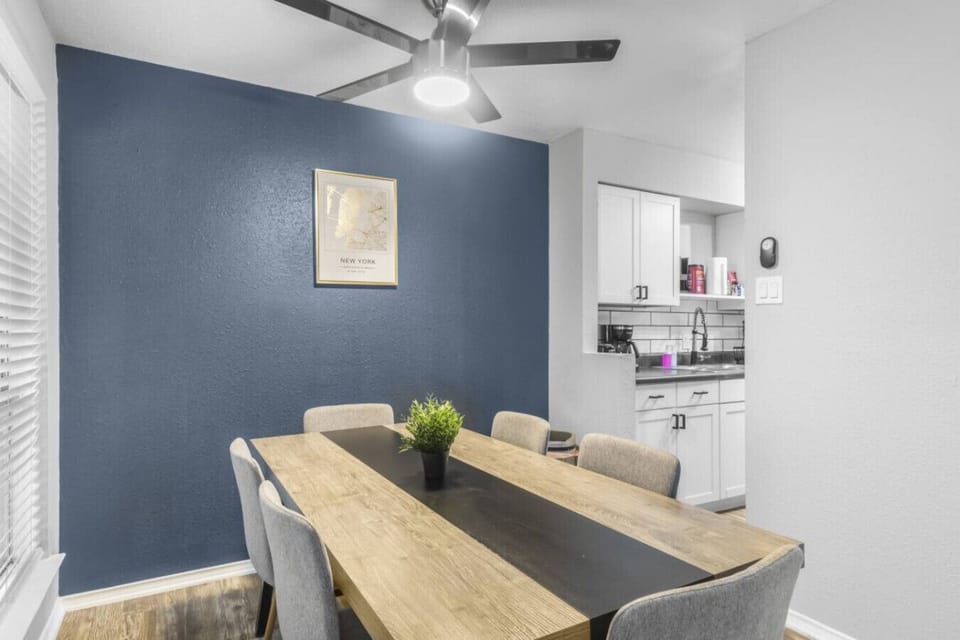 Bright and cozy dining space ideal for meals before heading to AT&T Stadium or enjoying a relaxed dinner after events. Perfect for couples, families, or small groups.