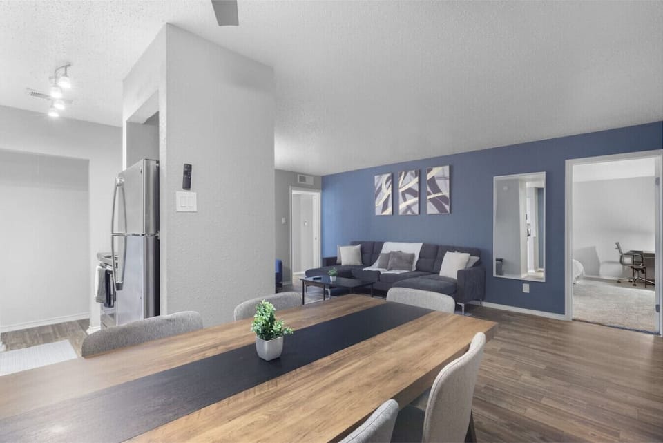 Bright and cozy dining space ideal for meals before heading to AT&T Stadium or enjoying a relaxed dinner after events. Perfect for couples, families, or small groups.