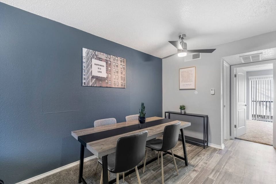 Bright and cozy dining space ideal for meals before heading to AT&T Stadium or enjoying a relaxed dinner after events. Perfect for couples, families, or small groups.