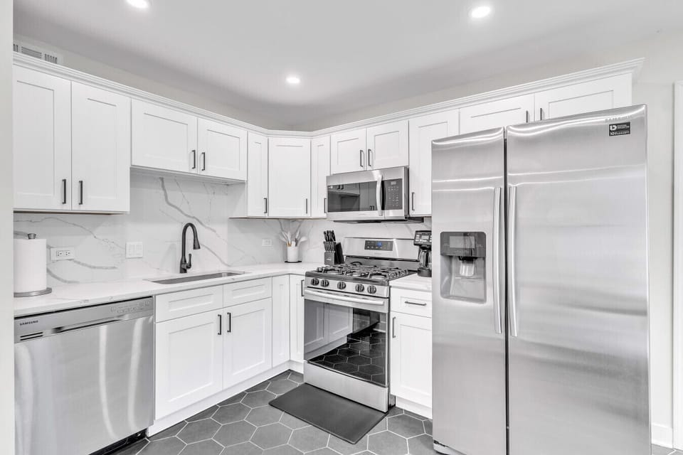 Comfortable kitchen space suitable for short or long stays
