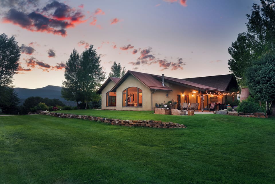 Starlight Mountain Retreat at twilight.