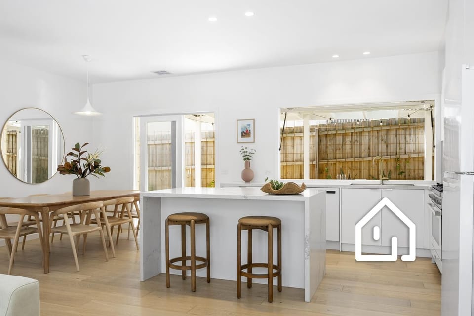 Open plan living; kitchen and dining area